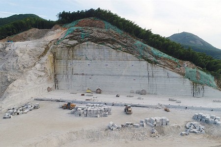礦山(shān)資源
