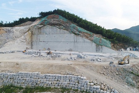 礦山(shān)資源
