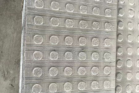 盲道石