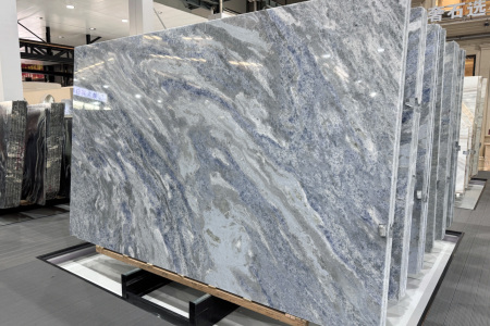 藍水晶 MARMORE AZUL CELO. Cachoeiro